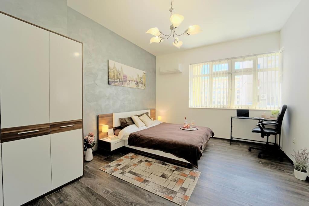 Cozy 2-Bedroom Flat In The Very Center Of Sofia Luaran gambar