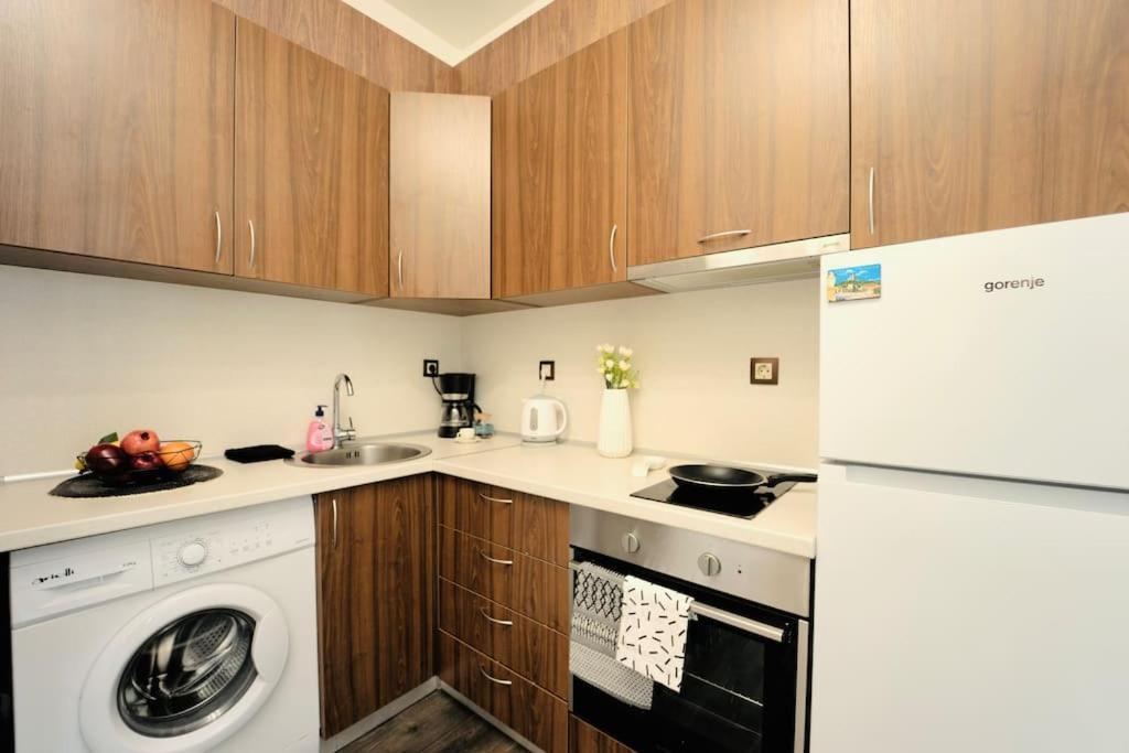 Cozy 2-Bedroom Flat In The Very Center Of Sofia Luaran gambar